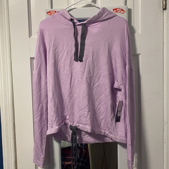 Light purple medium sweater never worn brand new - Picture 4 of 4